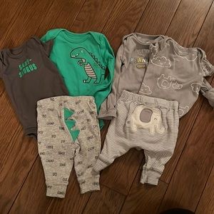 6 piece Newborn Outfits